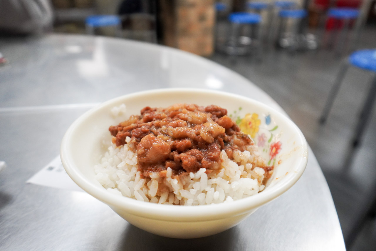 5間好吃的台北滷肉飯推薦-梁記嘉義雞肉飯魯肉飯