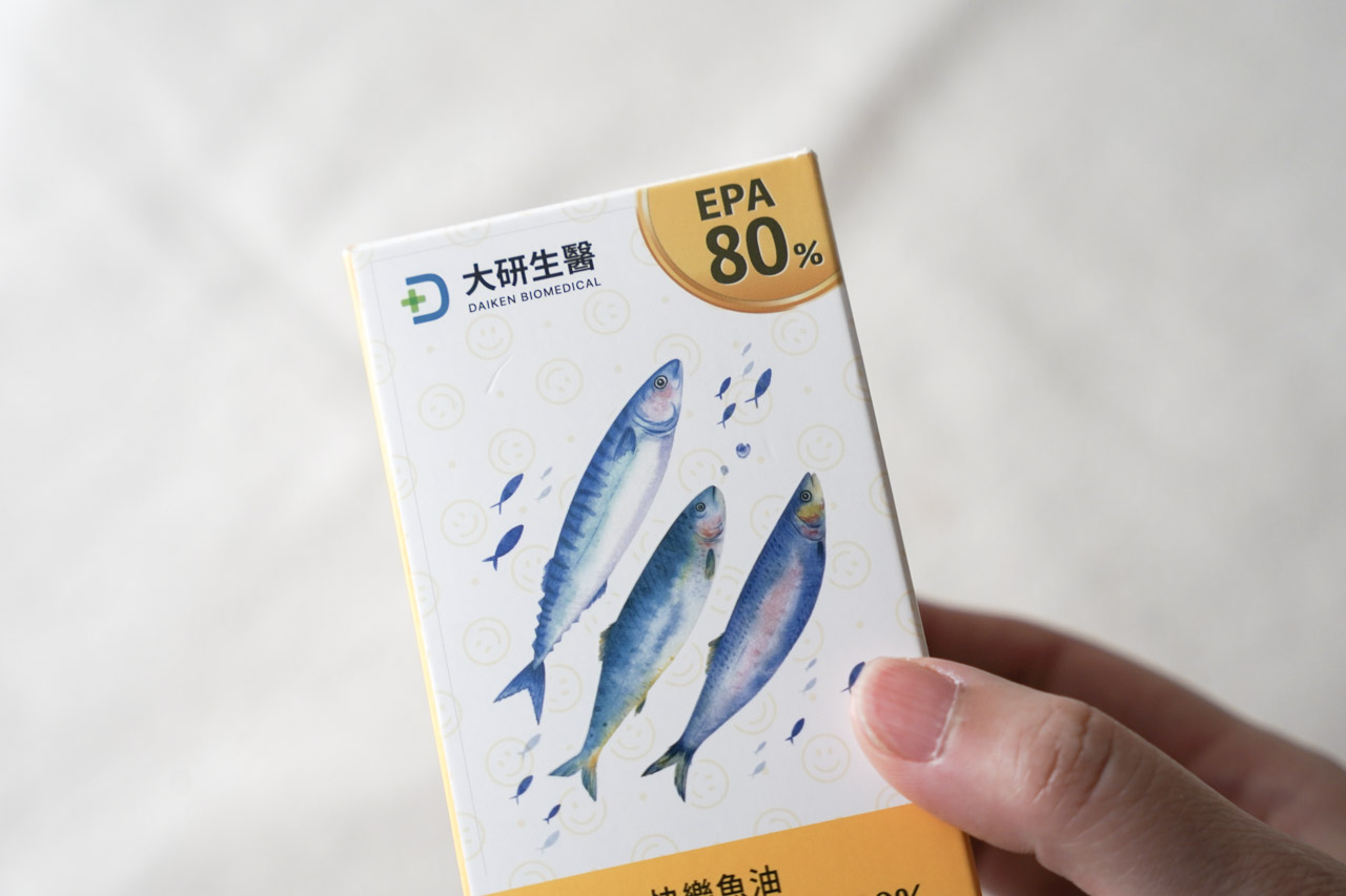 除了生理外也可以保養心理，透過大研生醫EPA 80%快樂魚油軟膠囊，用純淨的品質保養純淨的心靈，北歐百年大廠魚油純粹的國際品質，加上大研生醫堅持最好的 rTG型式 魚油讓身體好吸收。