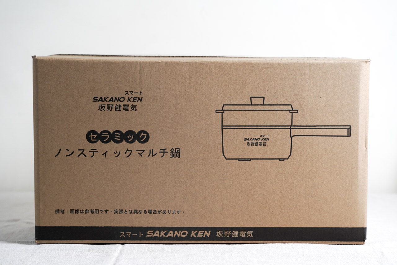 日本SAKANO KEN坂野健電器-陶瓷不沾多功能快煮鍋，有五段火力變化煎煮炒炸外還能蒸食物，很適合個人煮食，或半夜窩在房間當電火鍋直接開煮宵夜，想找高評價的快煮鍋推薦或是美食鍋推薦就是這一把。