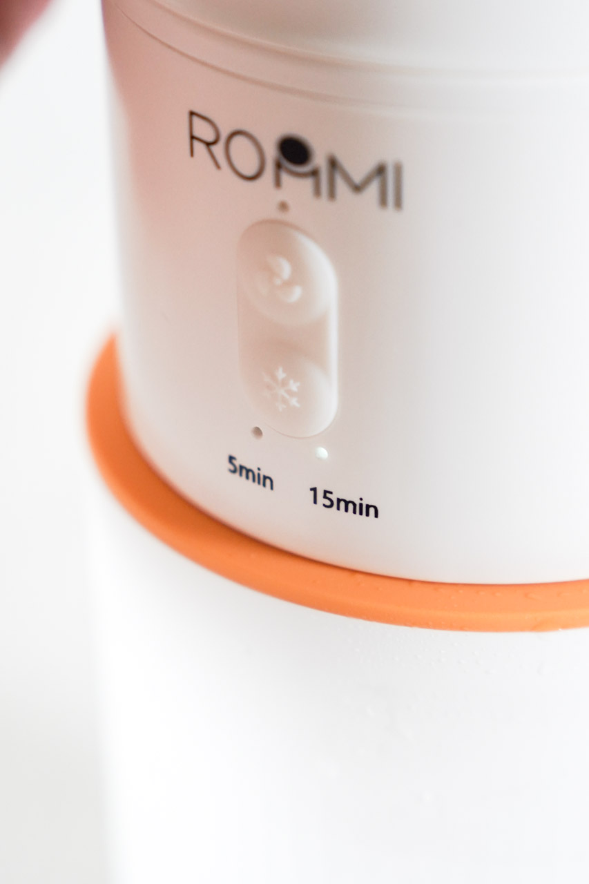 自己做冰淇淋或是打果汁，只要一台 Roommi Icy 隨行冰淇淋果汁機就搞定，這台無線果汁機稱為隨身飲品神器也不為過，擁有它隨時隨處都能自製果汁、奶昔、冰沙、冰淇淋，隨身小家電最推薦產品。